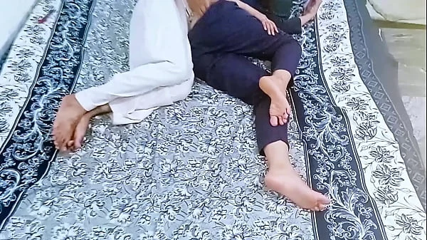 Desi Cute shy girl has her first experience’ Desi Village Girl First Time sex video