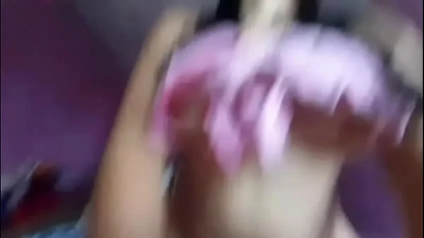 MI ESPOSA AUN NO LLEGA DEL TRABAJO Y ME FOLLO A LA EMPLEADA DOMESTICA  (porno casera)