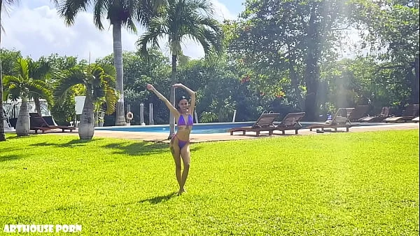 Petite Violeta Grey Obsessed with Sucking, Riding & Foot Loads