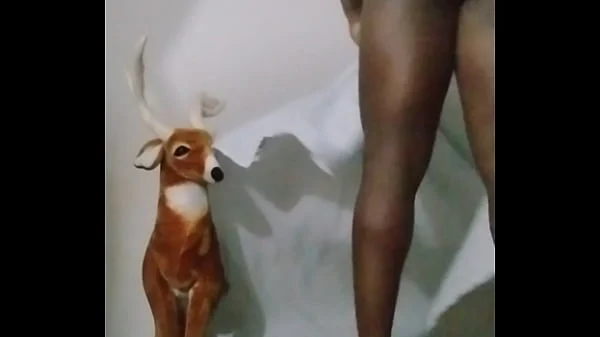 How to make my arms look bigger like the size of my legs for free while exercising