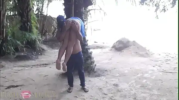 Beach vacation fuck – Part 2