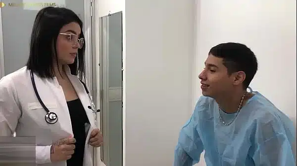 doctora sexy se folla a su paciente con polla gigante – culos grandes