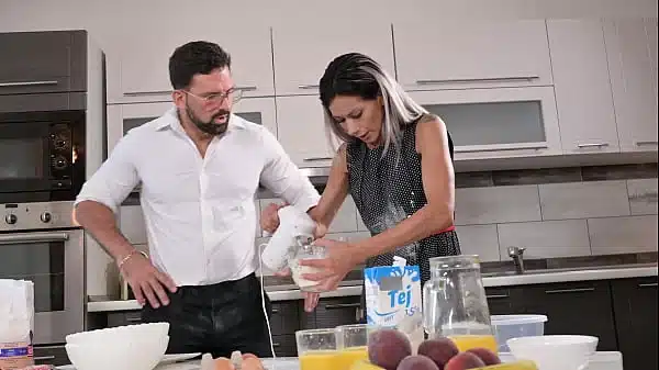 Gorgeous TV Host Veronica Leal Stops Filming To Enjoy A DP Threesome GP3105