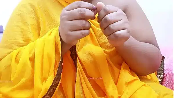 Indian desi aunty boobs