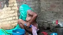 Indian Outdoor  Bath Video Porn In Hindi