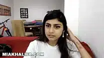 Mia Khalifa – Behind The Scenes Blooper (Can You See Me?)