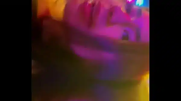 Novo vídeo em meu canal do X vídeos ? amor ?