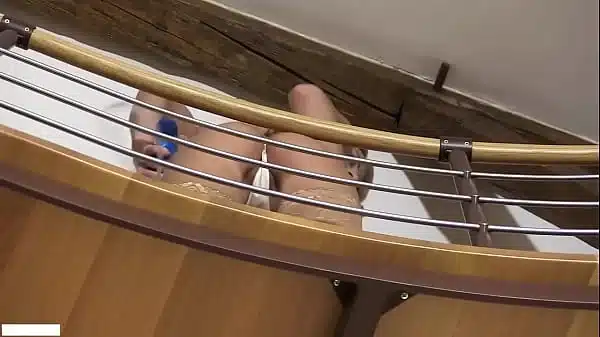 NAT CHE – spreading on the stairs