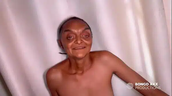 फातुमा XXX को गुदा मैथुन इतना पसंद है कि उसे मुझे अपनी तंग गांड में जबरदस्ती चुदवाना पड़ा।