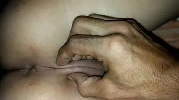 Novinha Gemendo Gostoso