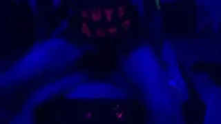 Un gay Français avec une Enorme Queue baiser par stepson stepdad dans la playroom (CyberTwink)