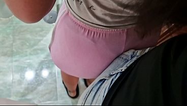 A la nueva sirvienta Argentina Morocha de 18 años le encanta que le pague dinero a cambio de gran corrida en su boca amateur cuando mi esposa no esta