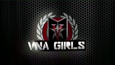 Hot Lesbo Jacuzzi: Mia Peach & Sara Jay Play with Dildo!