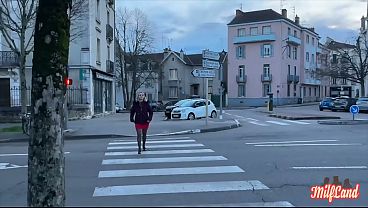 Kelly et Pam, deux belles milfs, aiment la bonne baise