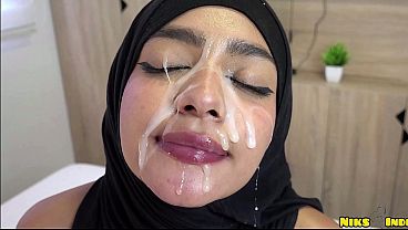 Muslim Hijaabi Teen Fucked Hard and Cum Dumped