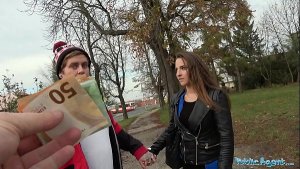 she fucks stranger