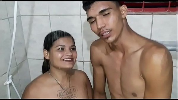 Fiz sexo na casa da ester também coloquei no cuzinho dela