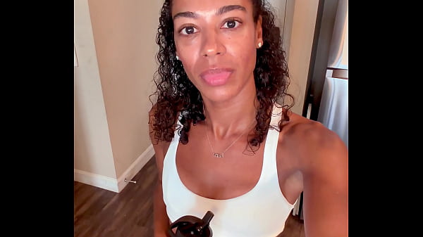 Giana Gold teaches you how to stay hydrated.