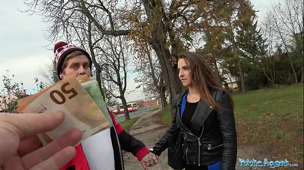 she fucks stranger