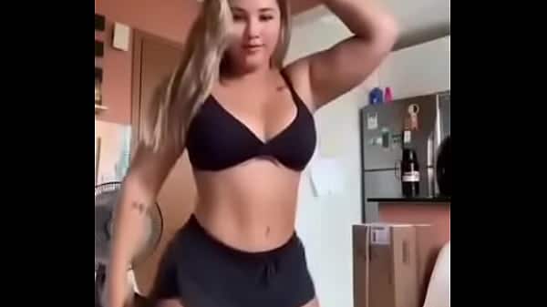 BEAUTIFUL BLONDE