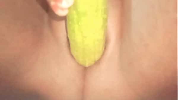 Desi sister-in-law went to the bathroom and caressed her pussy and breasts.
