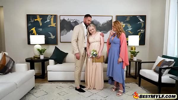 Memories Cumming to My Mind with Wendy Raine with Eva Nyx