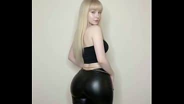 UNIVERSITARIA DE INTERCAMBIO EN MEXICO!! TIENE UN CULO MUY DELICIOSO!!! Por Eso La Invitaron A Un Casting Porno !!! [AI GENERATED]