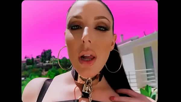 Angela White looks like a Hollywood star