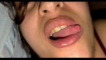 Arab couple سكس عرب ساخن نيك شرموطة سعودية ممحونة في رياض