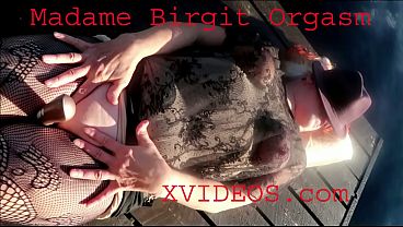 Birgit Housewife Madame masturbating real Orgasm with surprise in XVIDEOS