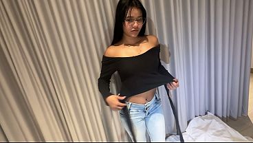Teen Amateur In Her 1st Porno