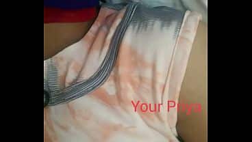 Very beautiful indian girl sexy hindi video call leaked by his boyfriend in hd